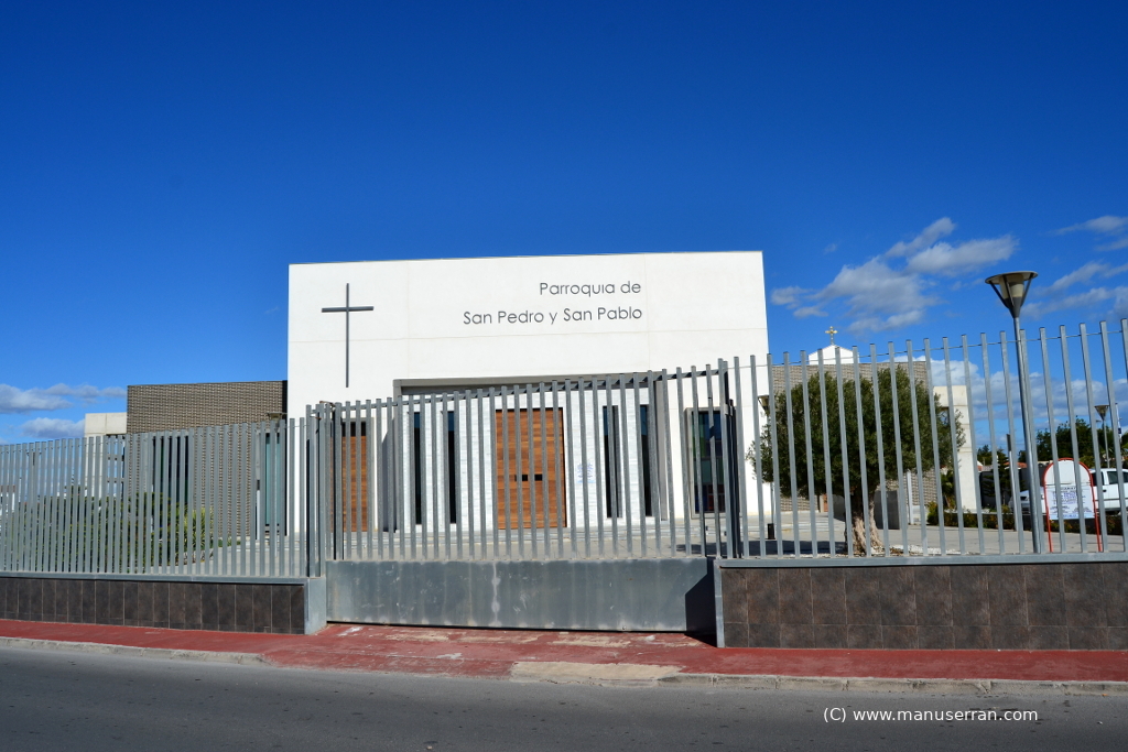 (Urb. La Torreta)_Iglesia de San Pedro y San Pablo